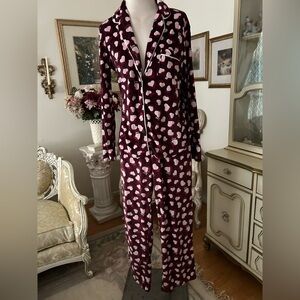 Simply Vera Vera Wang NWOT. Burgundy and Pink Pajama Set Size M. C:4522-9